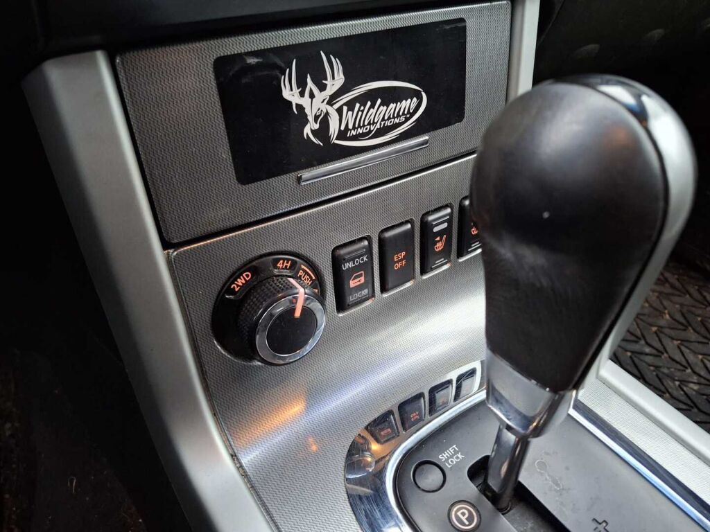 Nissan Navara 2012 Valkoinen