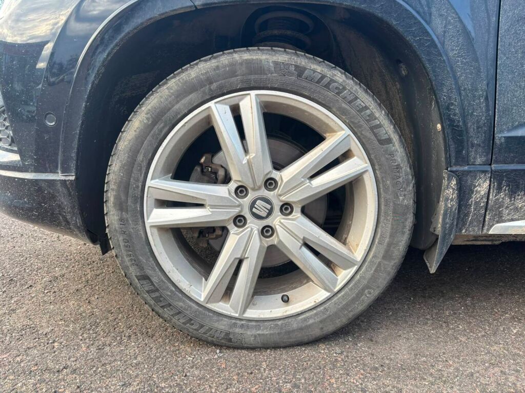 Seat Ateca 2020 Musta