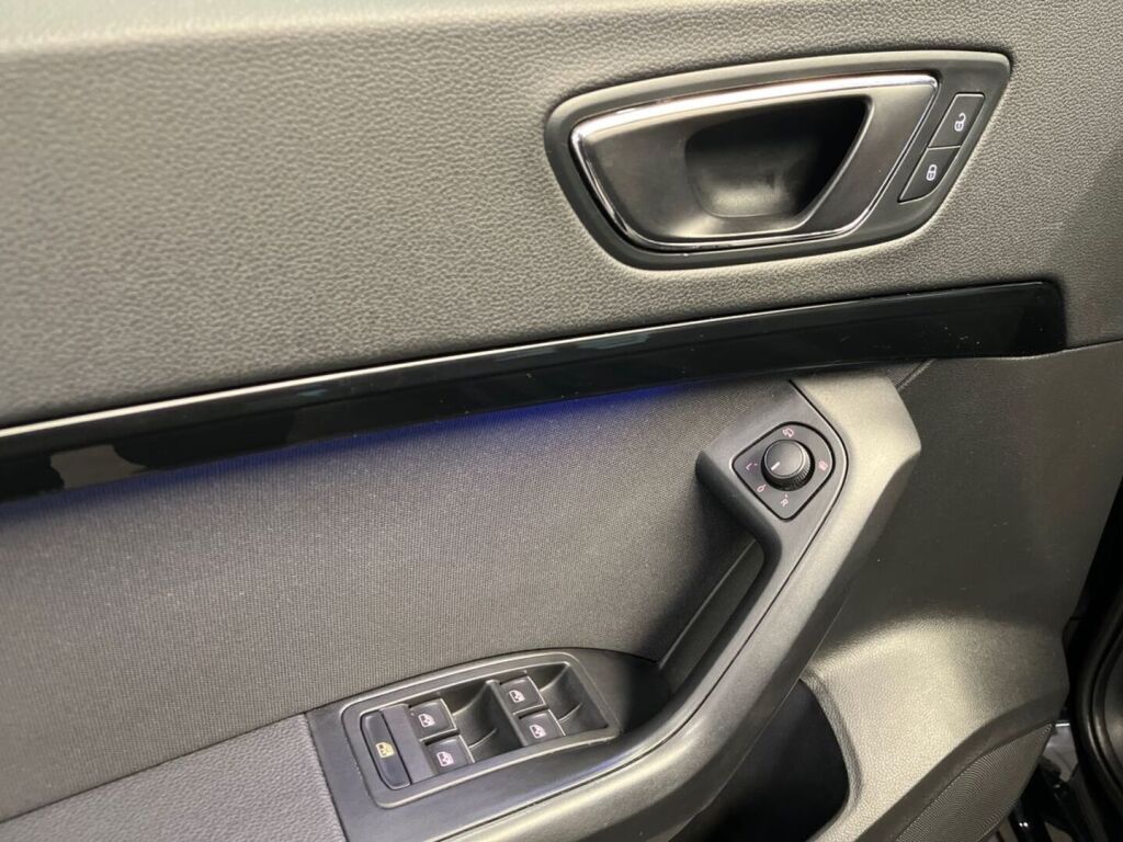 Seat Ateca 2020 Musta