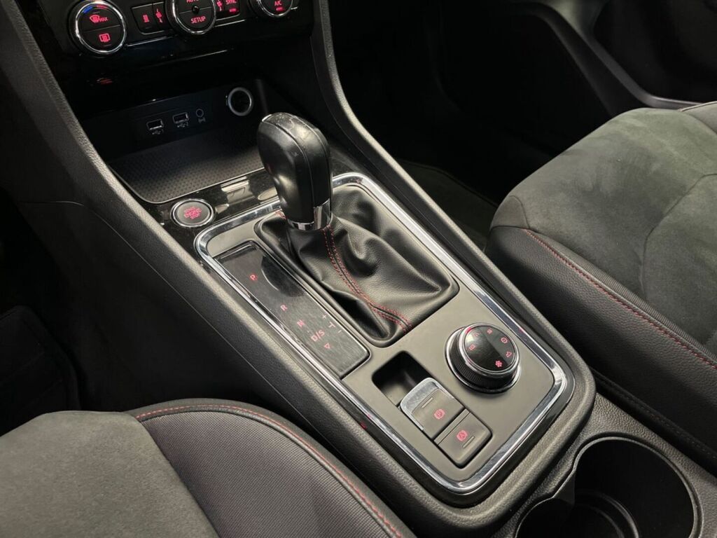 Seat Ateca 2020 Musta