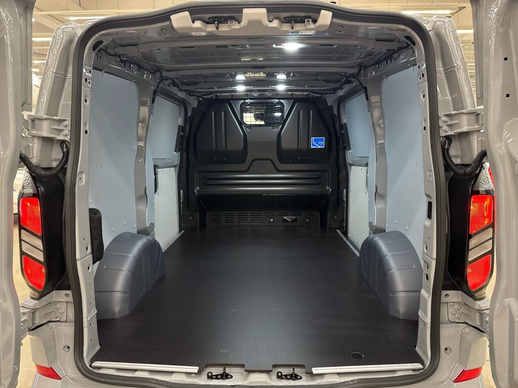 Ford Transit Custom 2026 Harmaa