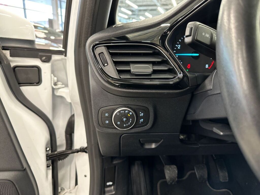 Ford Fiesta 2020 Valkoinen