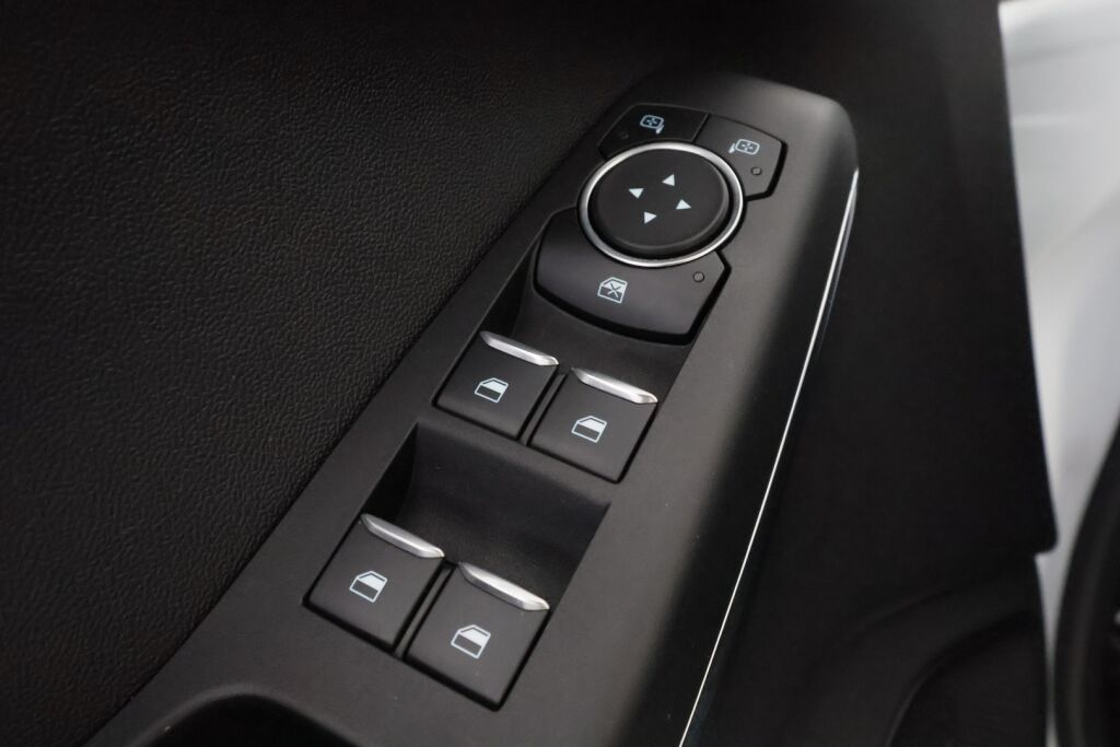 Ford Fiesta 2020 Valkoinen