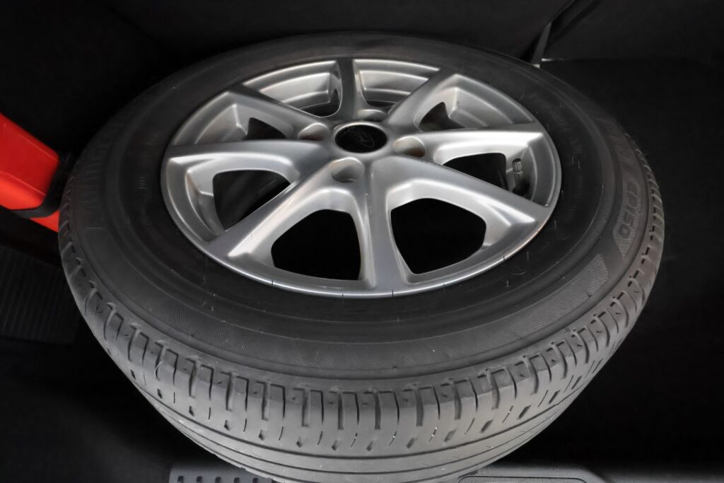 Ford Fiesta 2020 Valkoinen