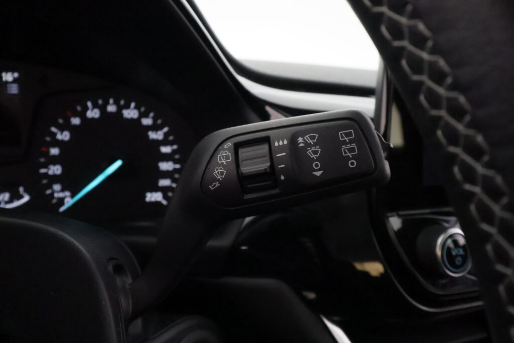 Ford Fiesta 2020 Valkoinen