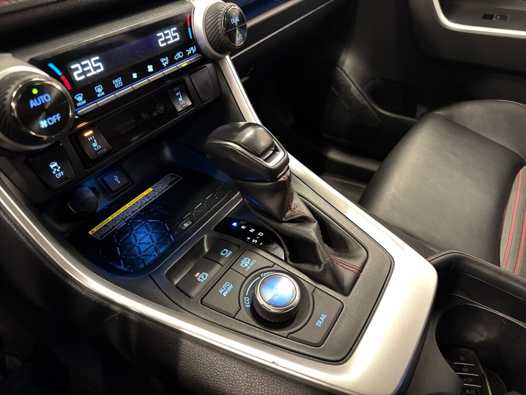 Toyota RAV4 Plug-in 2021 Harmaa