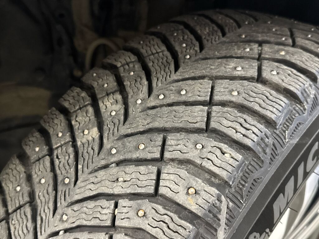 Toyota RAV4 Plug-in 2021 Harmaa