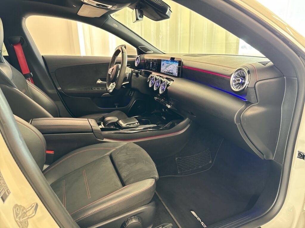 Mercedes-Benz CLA 45 AMG 2020 Valkoinen