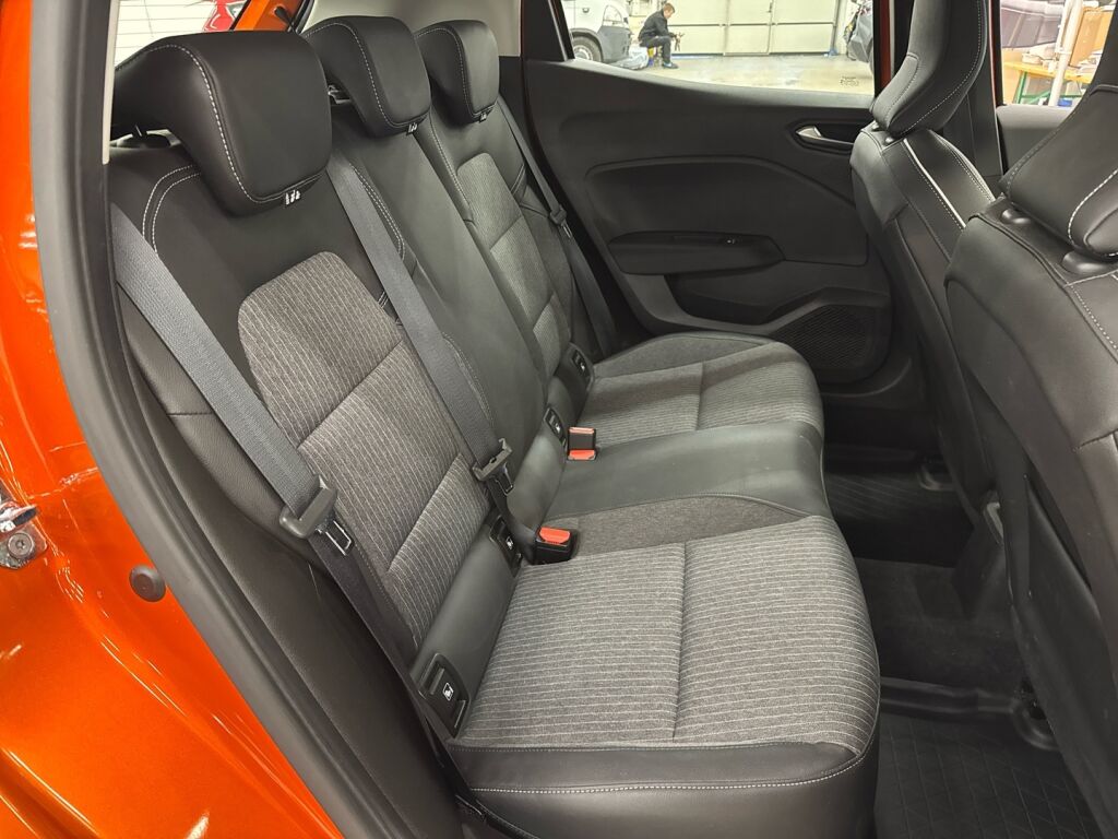 Renault Clio 2021 Oranssi