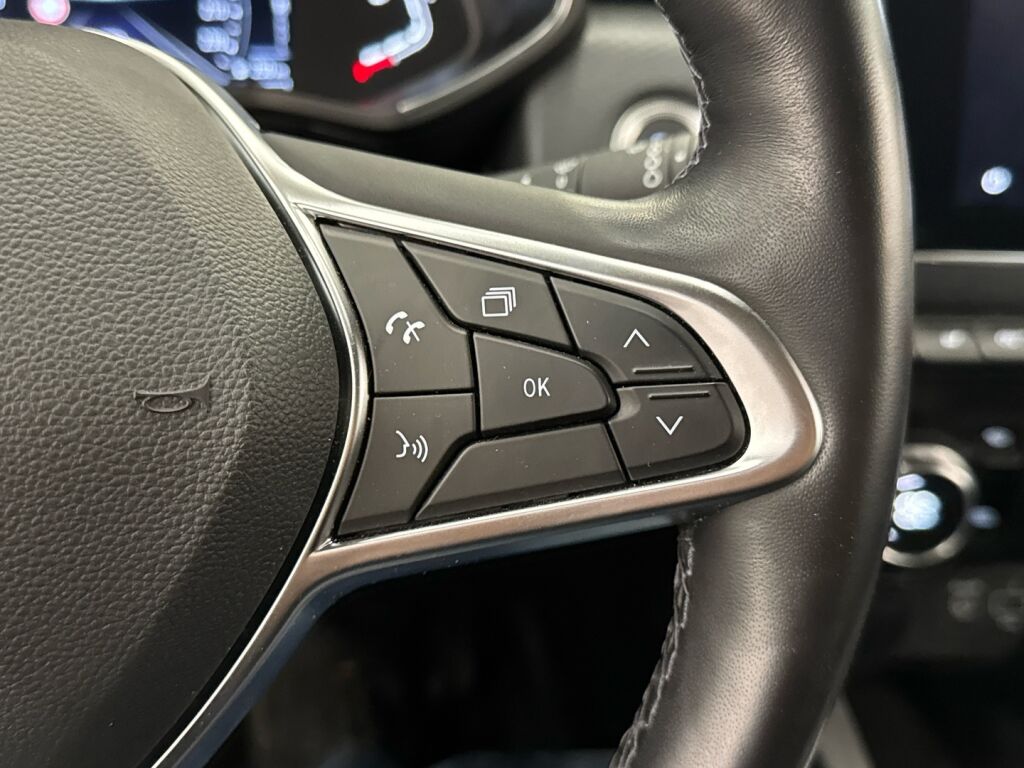 Renault Clio 2021 Oranssi