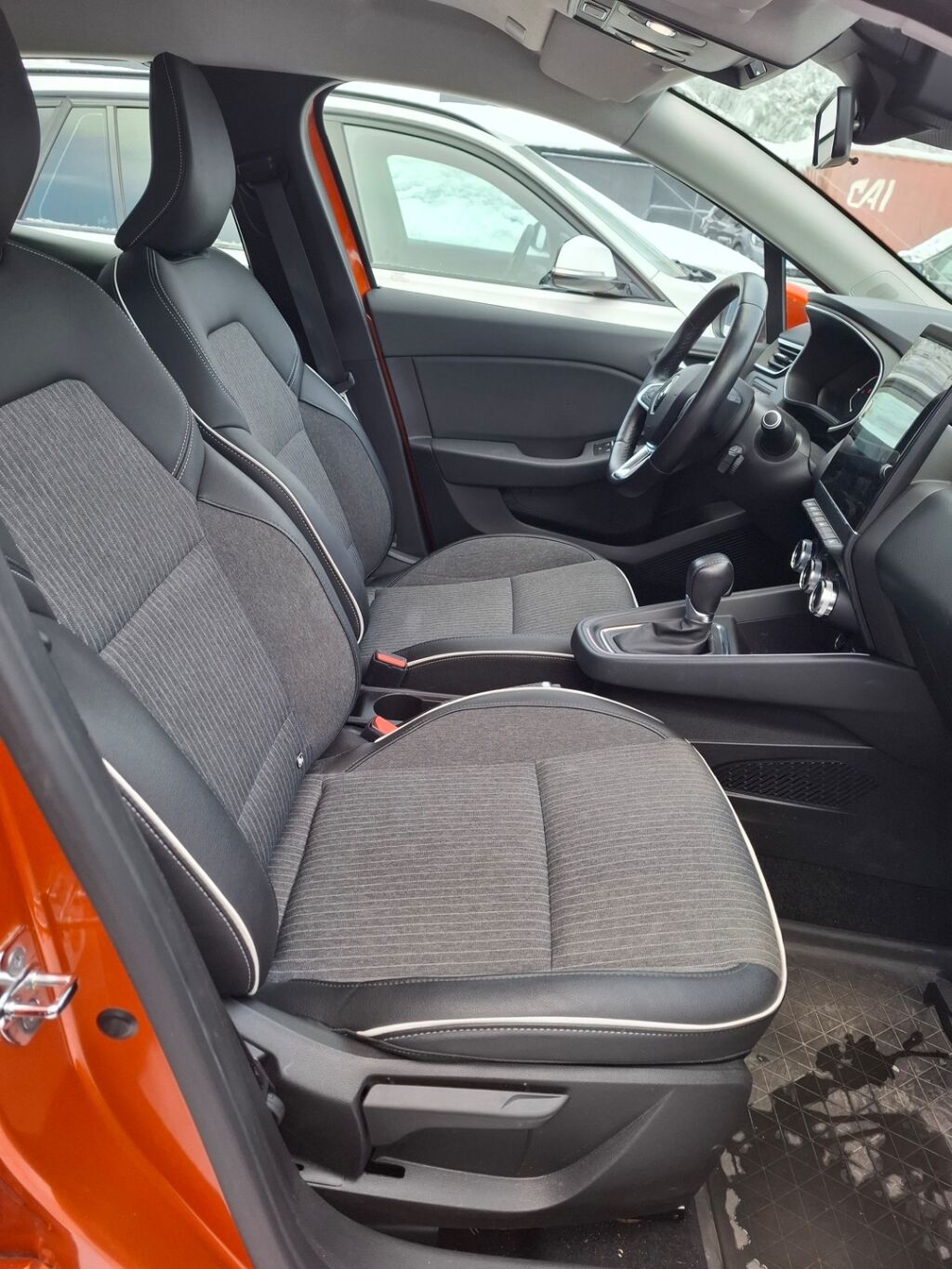 Renault Clio 2021 Oranssi