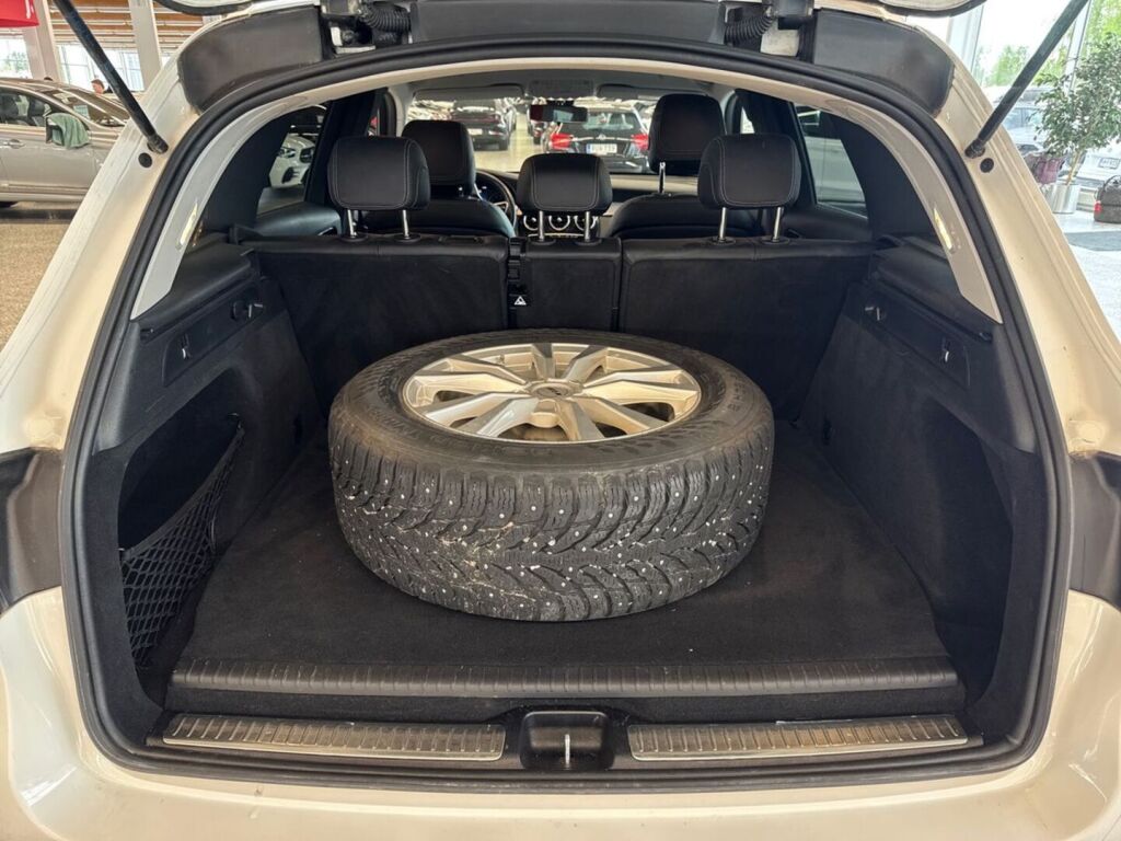 Mercedes-Benz GLC 2021 Valkoinen