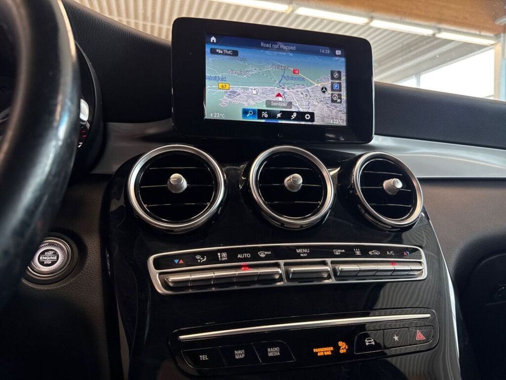 Mercedes-Benz GLC 2021 Valkoinen