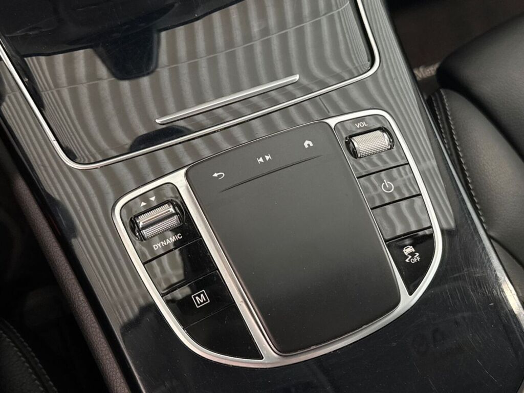Mercedes-Benz GLC 2021 Valkoinen