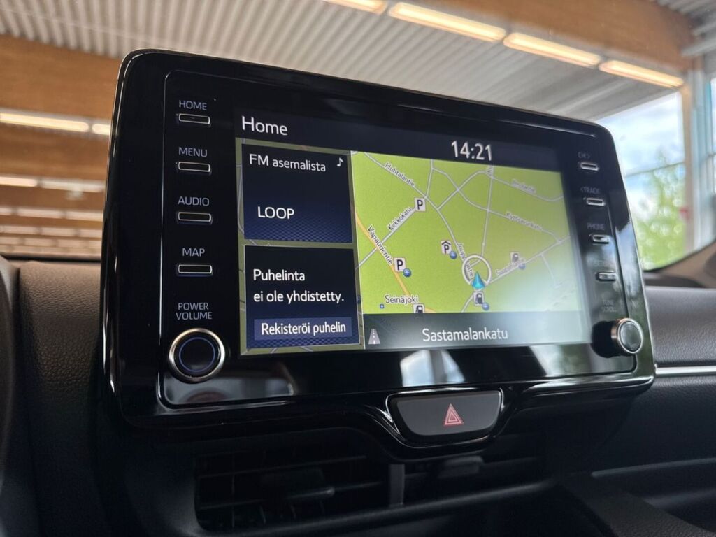 Toyota Yaris 2021 Metallinhohto Ruskea (beige)