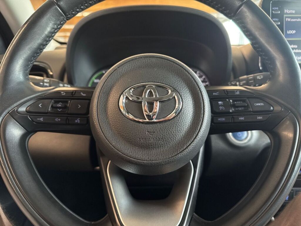 Toyota Yaris 2021 Metallinhohto Ruskea (beige)