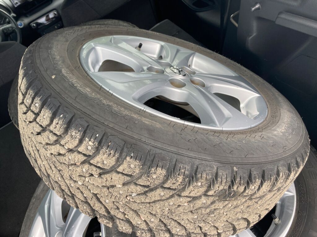 Toyota Yaris 2021 Metallinhohto Ruskea (beige)