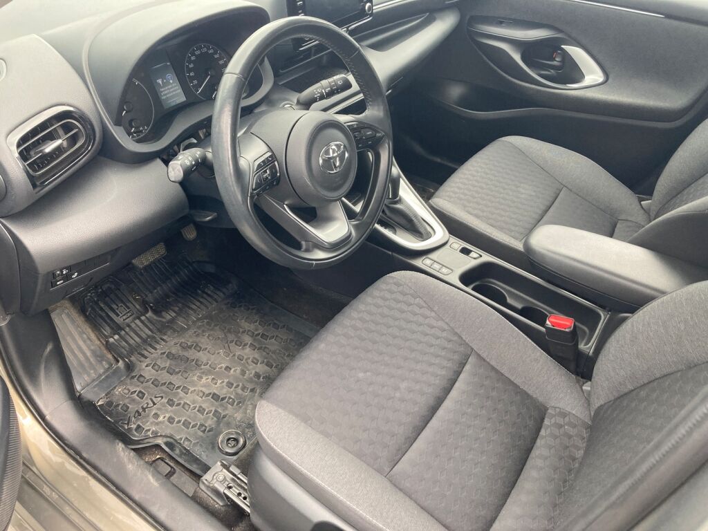 Toyota Yaris 2021 Metallinhohto Ruskea (beige)