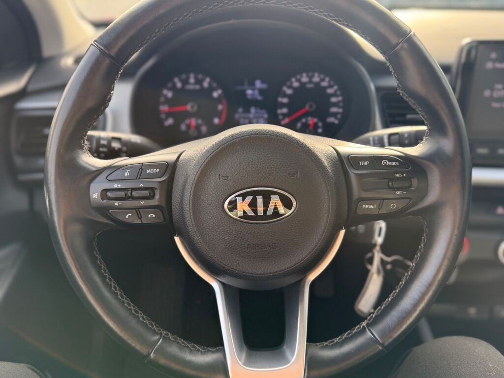 Kia Stonic 2021 Punainen