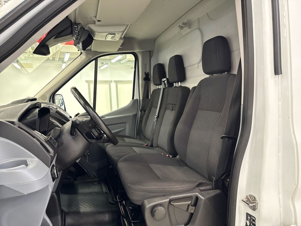 Ford Transit 2016 Valkoinen