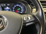 Volkswagen Passat 2017 Monivär.