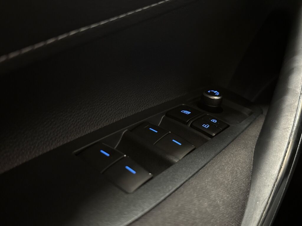 Toyota Corolla 2021 Ruskea (beige)