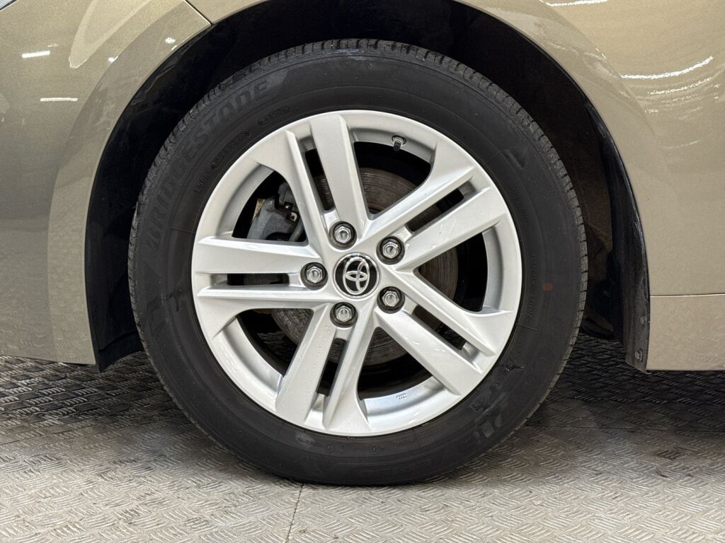 Toyota Corolla 2021 Ruskea (beige)