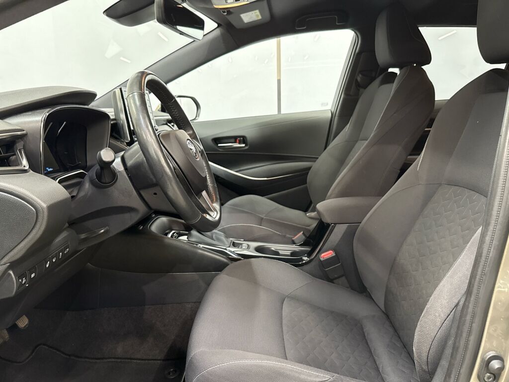 Toyota Corolla 2021 Ruskea (beige)