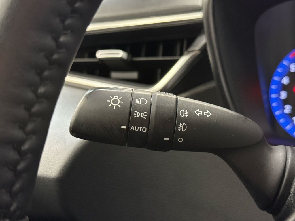 Toyota Corolla 2021 Ruskea (beige)