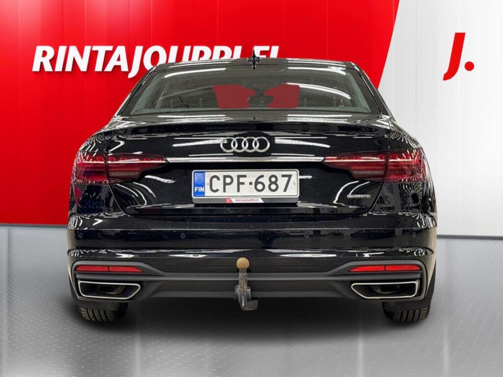 Audi A4 2021 Musta