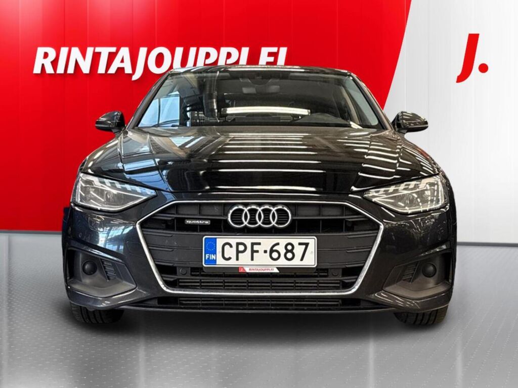 Audi A4 2021 Musta