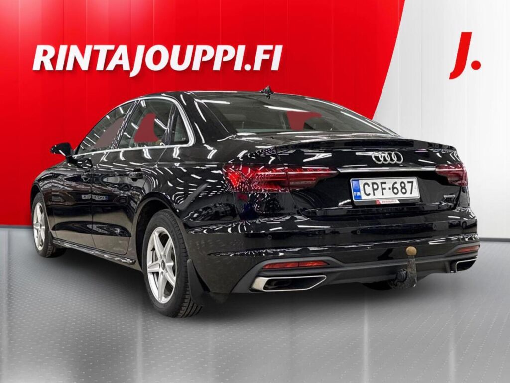 Audi A4 2021 Musta