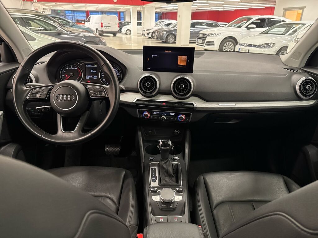 Audi Q2 2021 Harmaa