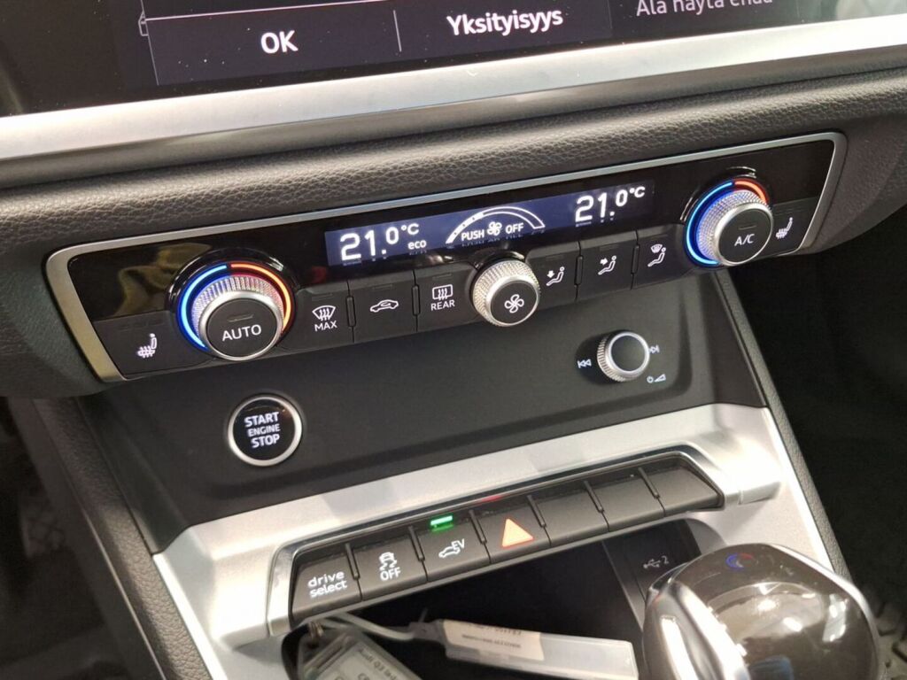 Audi Q3 2021 Hopea