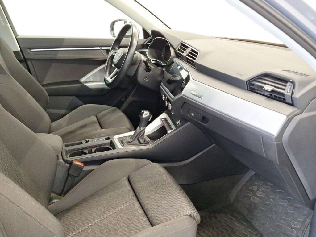 Audi Q3 2021 Hopea