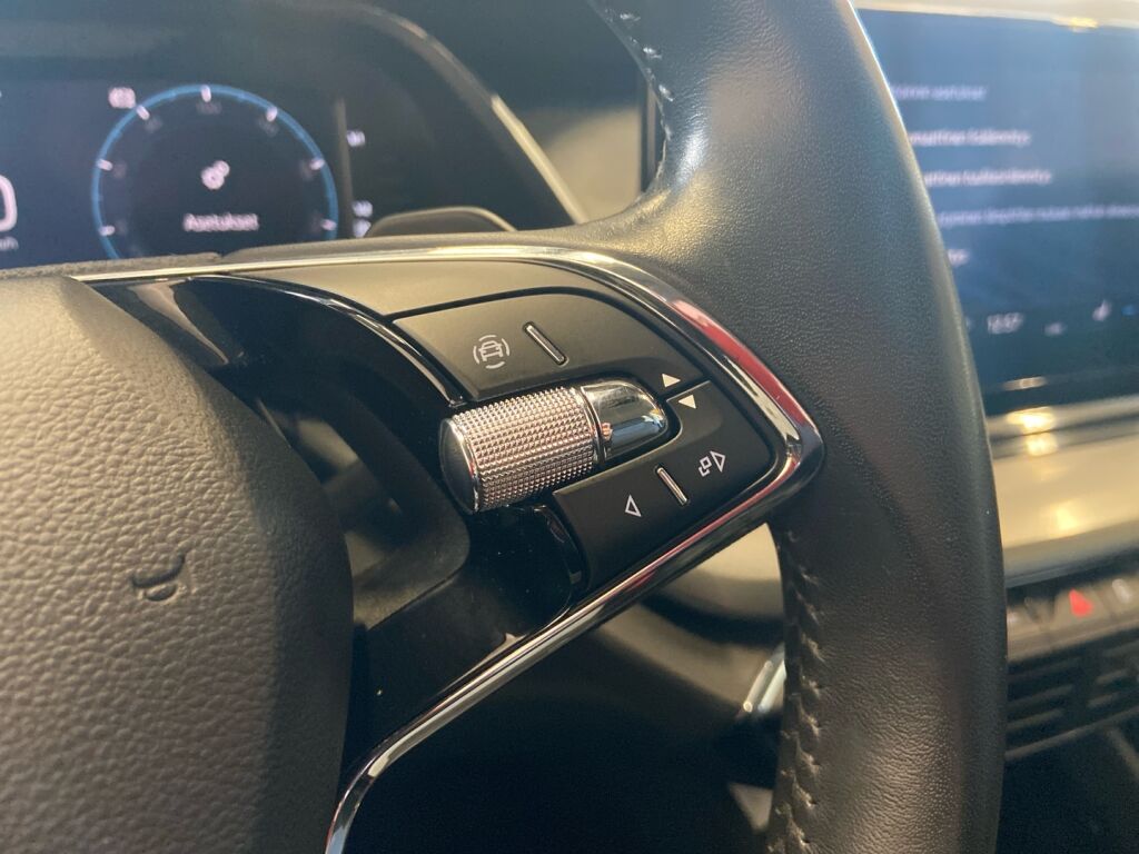 Skoda Octavia 2021 Valkoinen