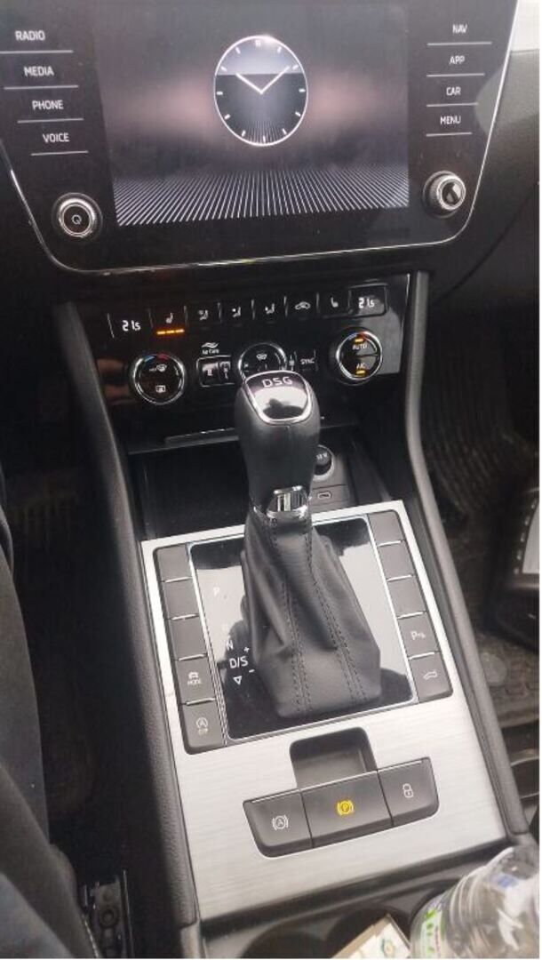 Skoda Superb 2021 Sininen