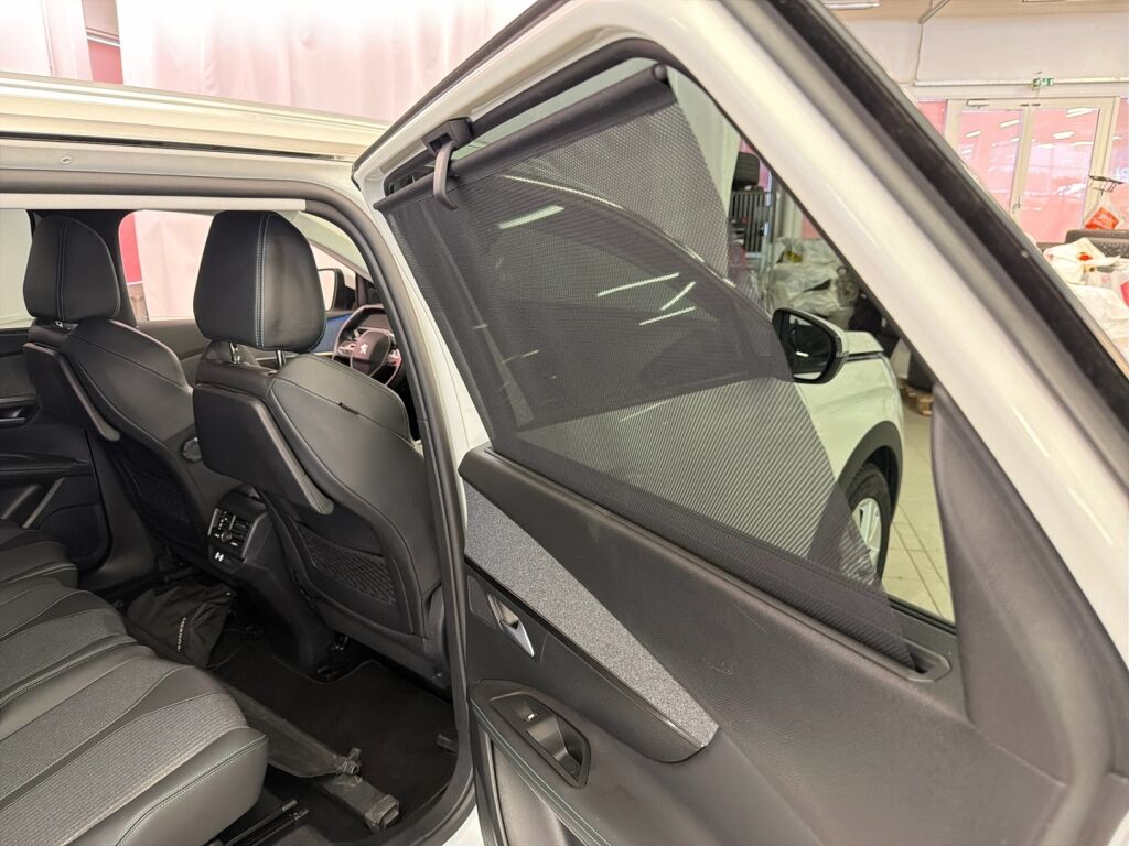 Peugeot 5008 2021 Valkoinen