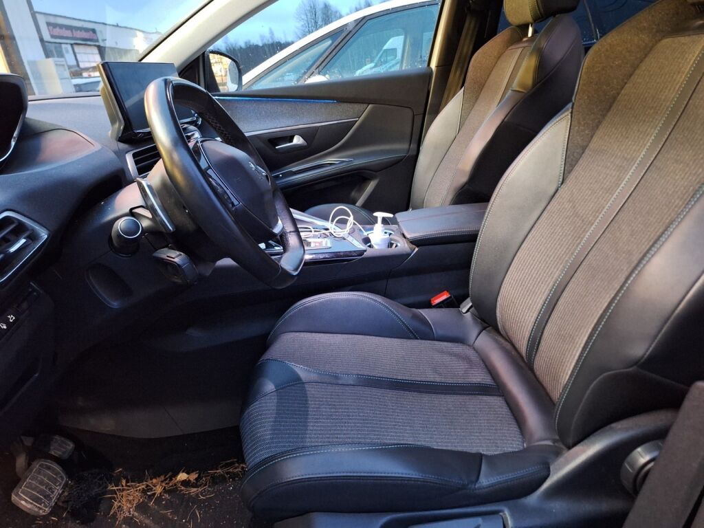 Peugeot 5008 2021 Valkoinen