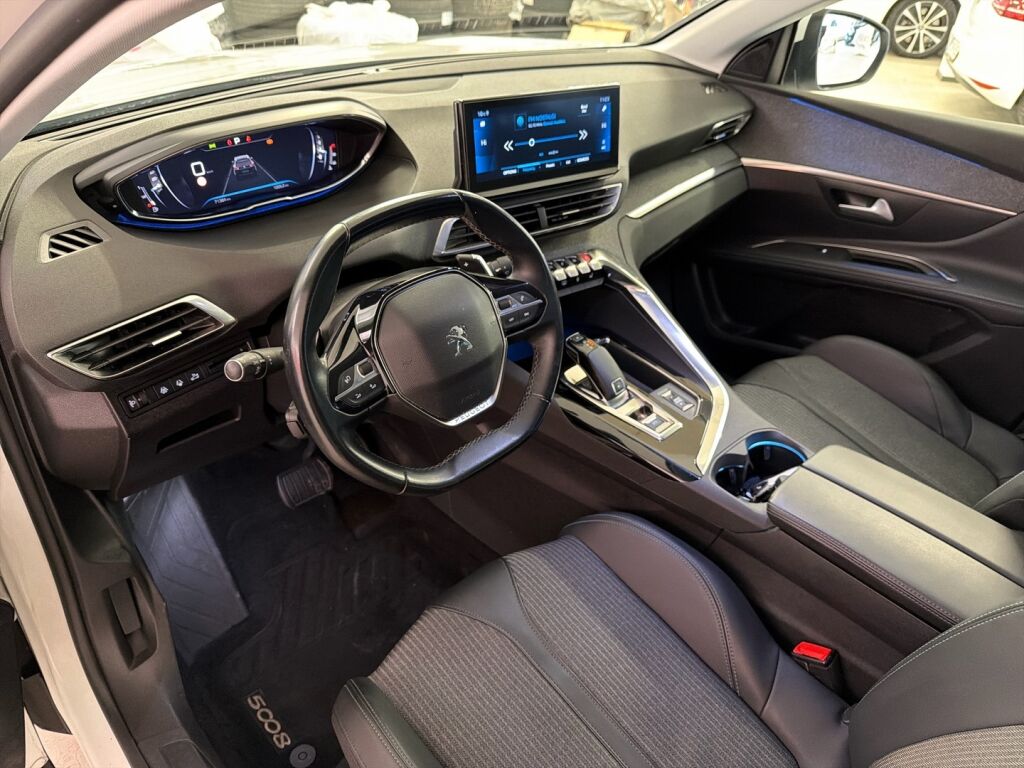 Peugeot 5008 2021 Valkoinen