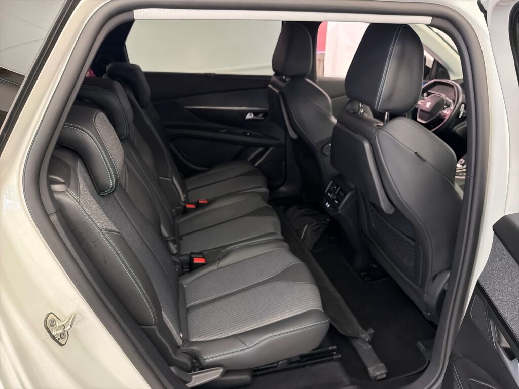 Peugeot 5008 2021 Valkoinen