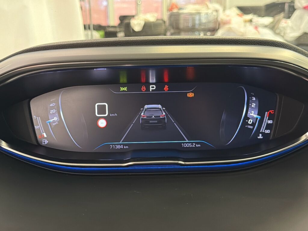 Peugeot 5008 2021 Valkoinen