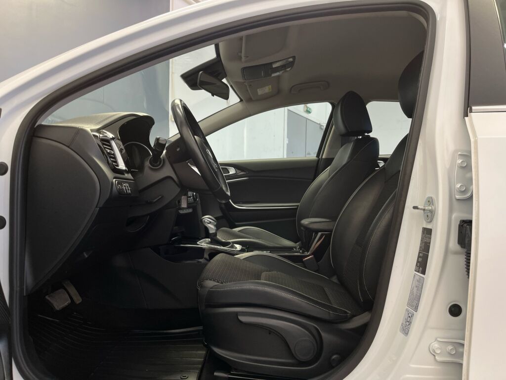 Kia XCeed 2021 Valkoinen
