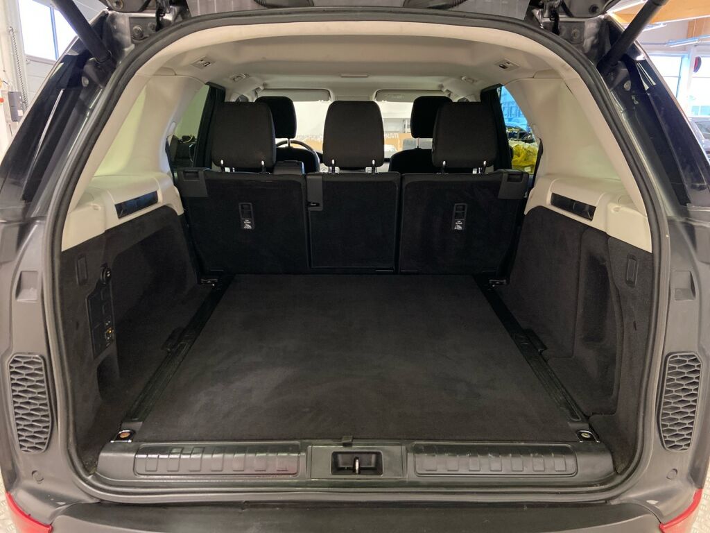 Land Rover Discovery 2017 Harmaa