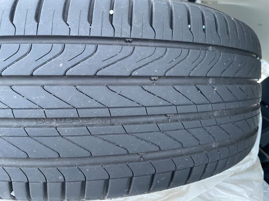 Mitsubishi Outlander PHEV 2020 Musta