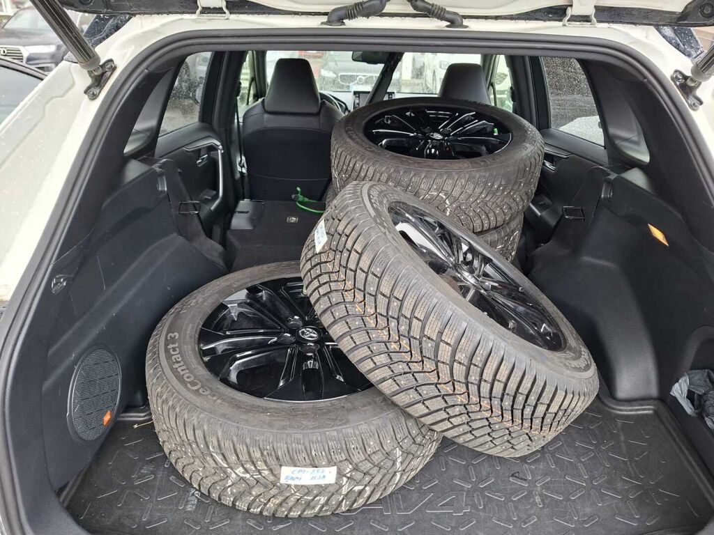 Toyota RAV4 2019 Valkoinen