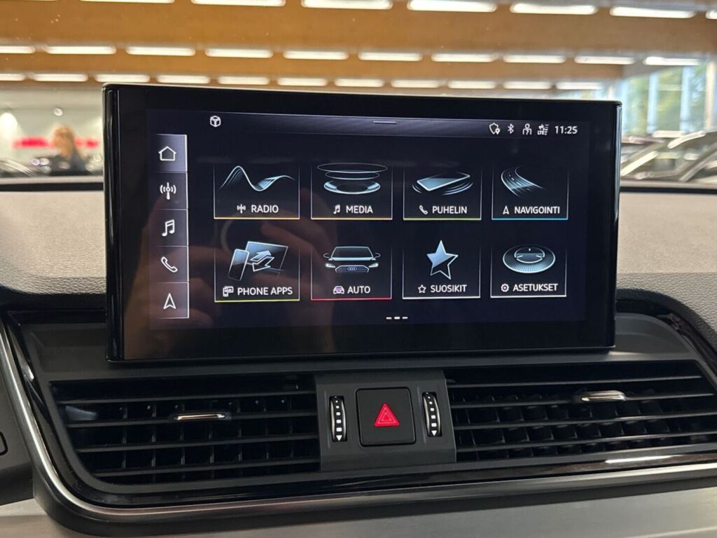Audi Q5 2021 Sininen