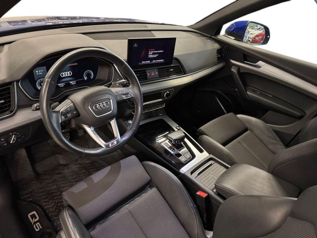 Audi Q5 2021 Sininen
