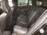 Volvo V60 2018 Musta