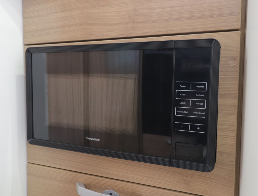 Adria MATRIX 670 SL J EDITION 2021 Hopea